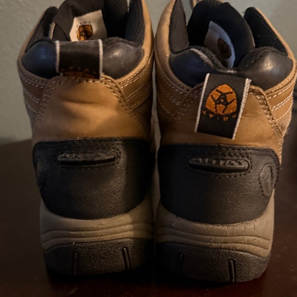 Ariat Brown Riding Boot - Picture 6 of 9